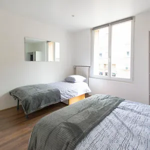 https://t3-lumineux-la-gare-2-chambres-3-lits.hotels-rhonealpes.com