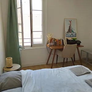 https://t2-lumineux-plein-centre.hotels-rhonealpes.com